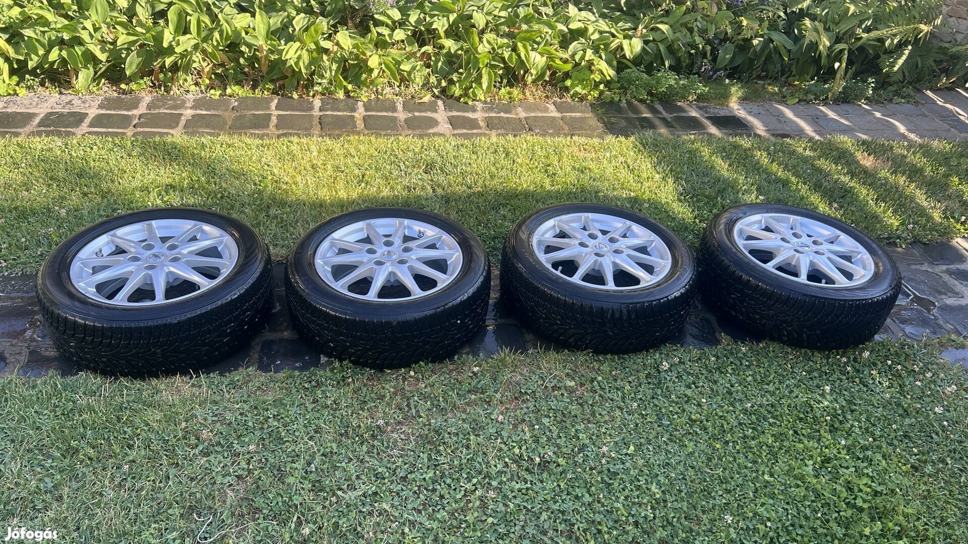 Gyáris Nissan Leaf alufelni 16-os