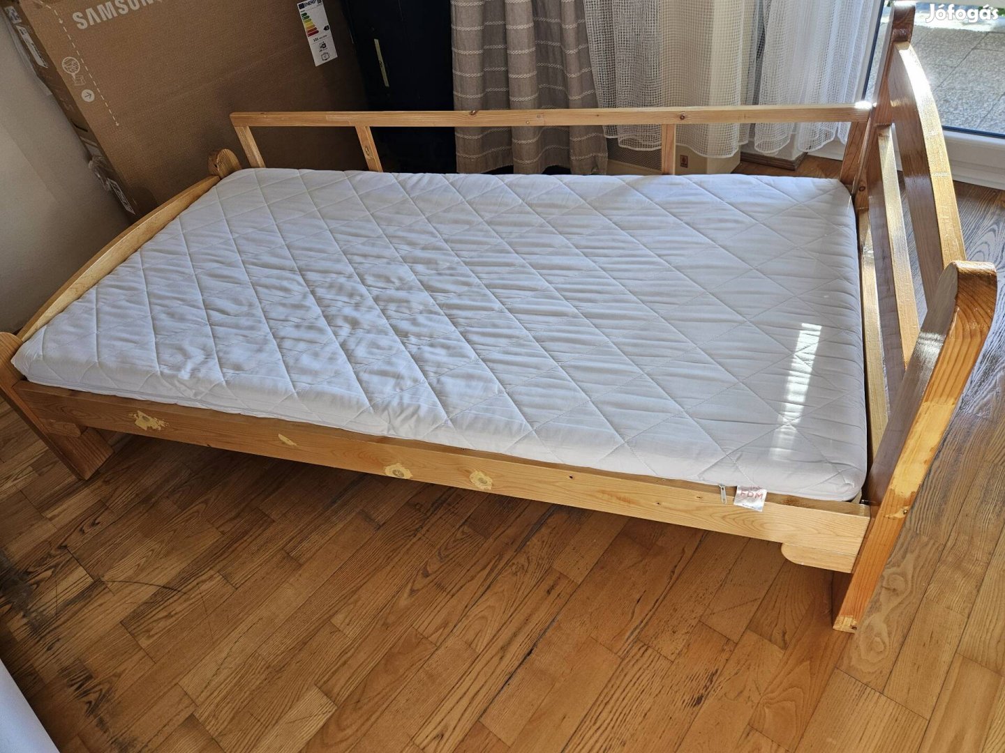 Gyerek-Fenyő ágykeret+matrac