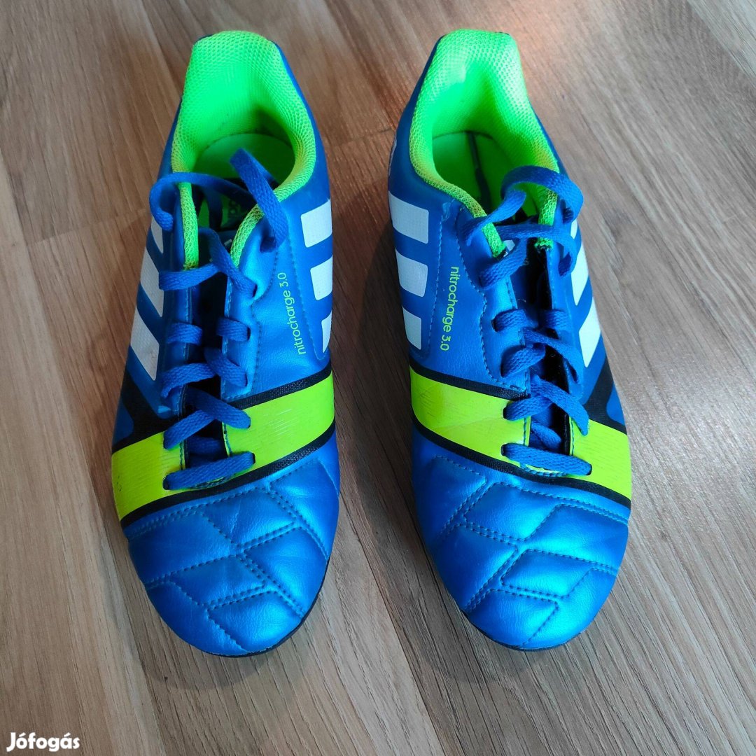 Gyerek adidas foci cipő