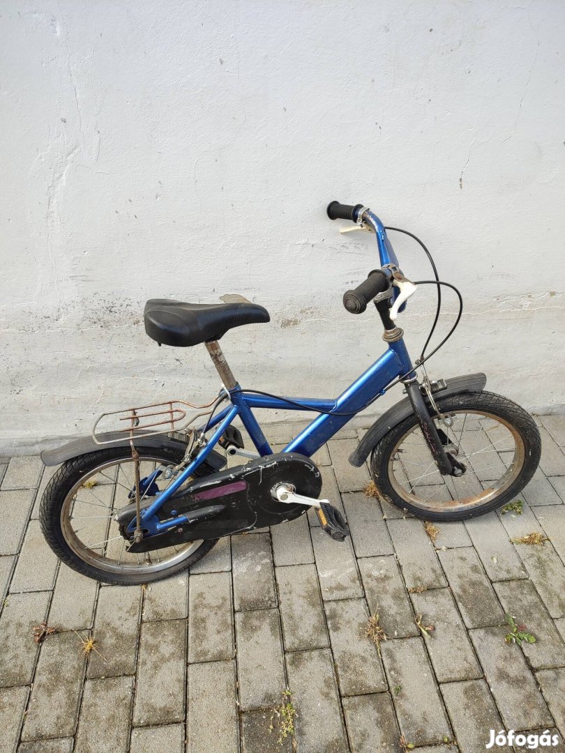 Gyerek bicikli kb 6 évesnek 