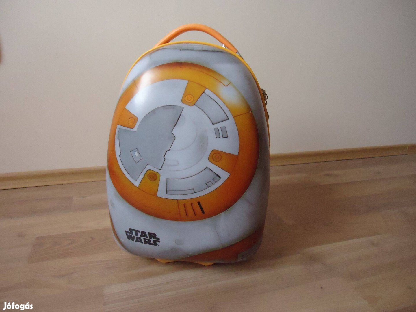 Gyerek bőrönd , új ( Star Wars mintás )