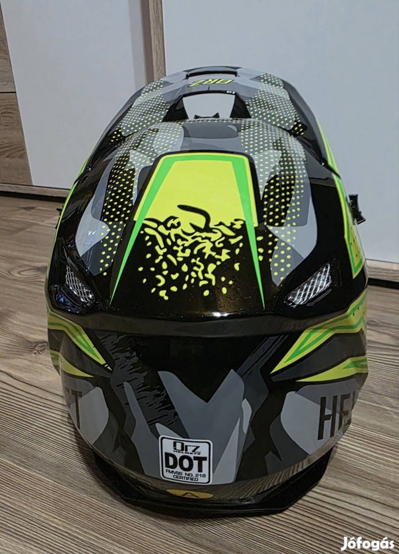 Gyerek cross bukósisak szemüveggel,S méret