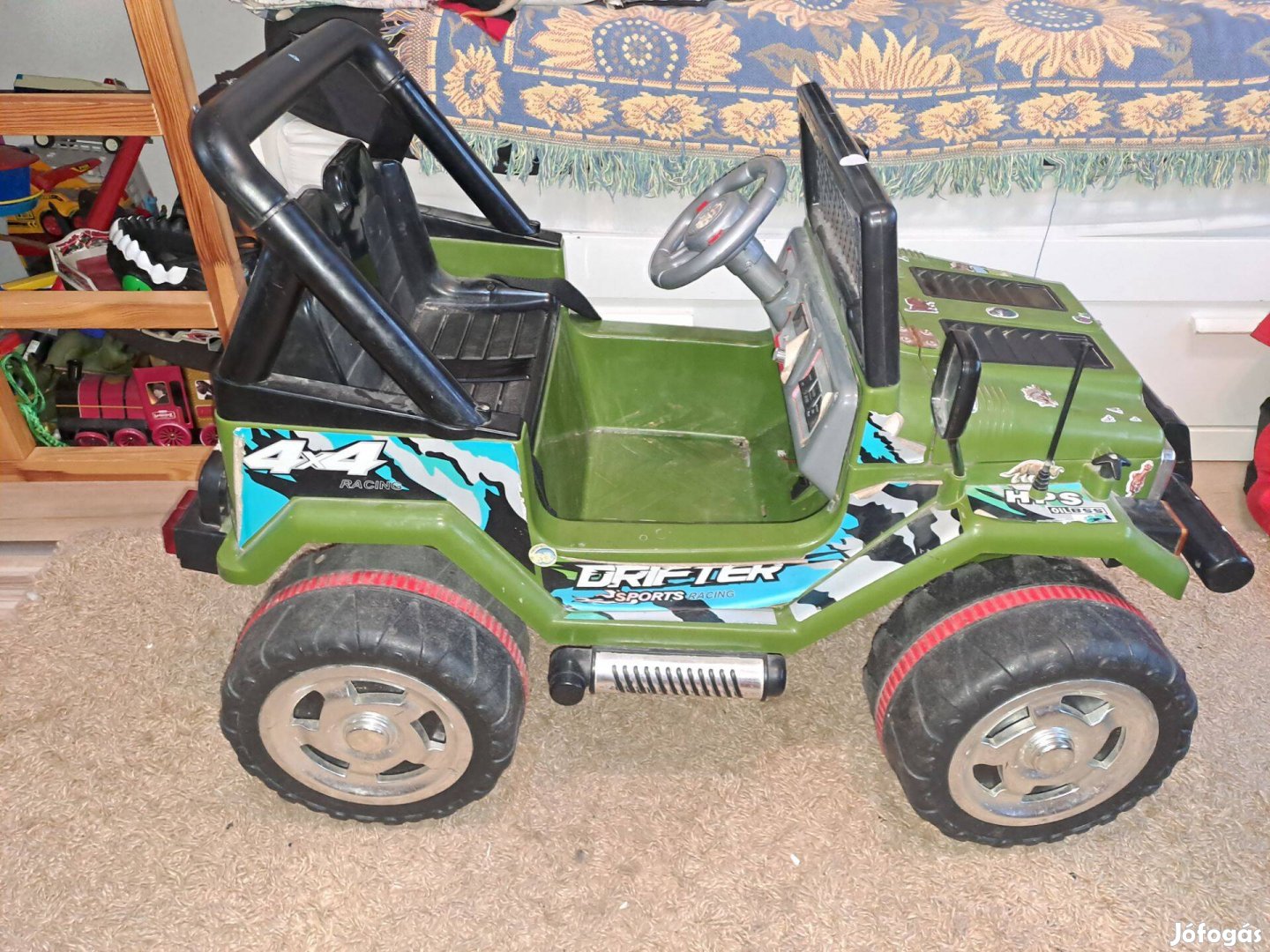 Gyerek elektromos jeep