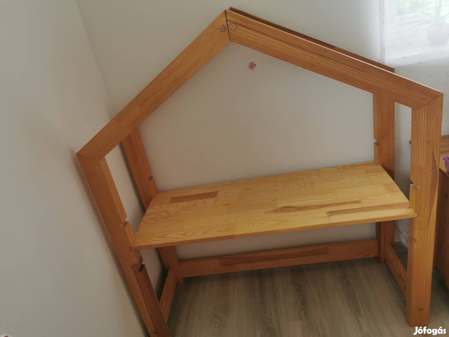 Gyerek íróasztal 