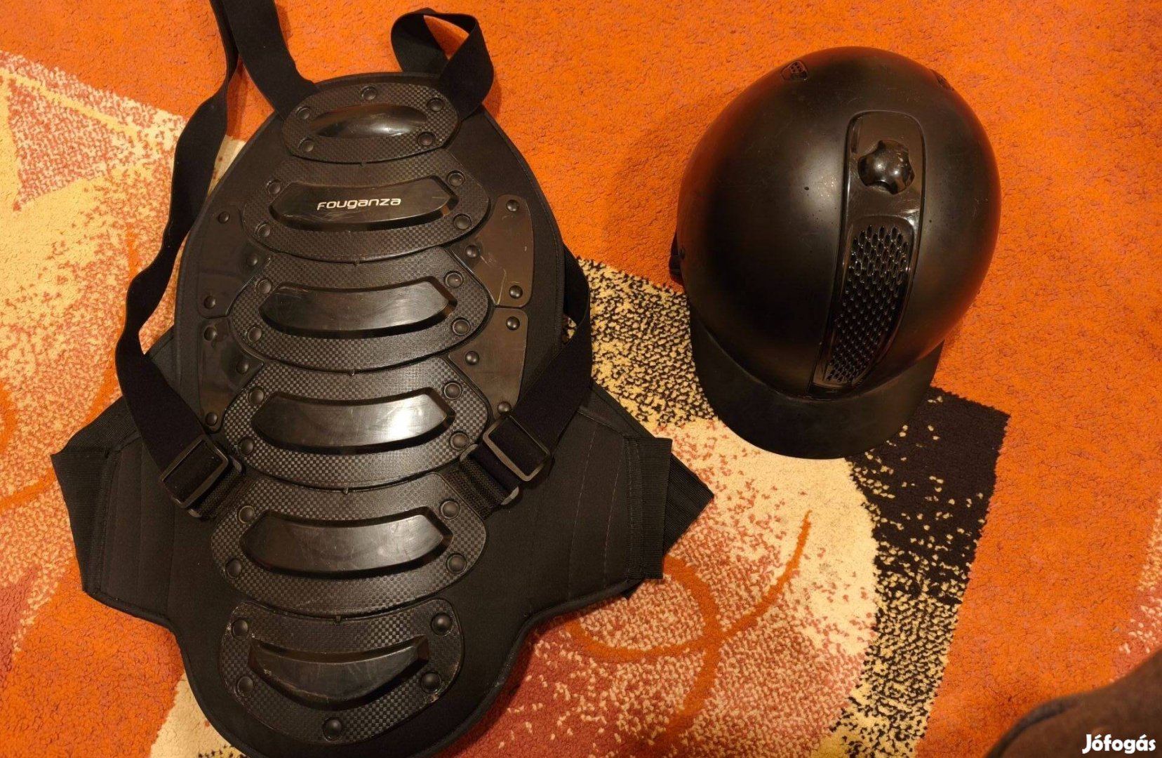 Gyerek lovas kobak és gerincvédő