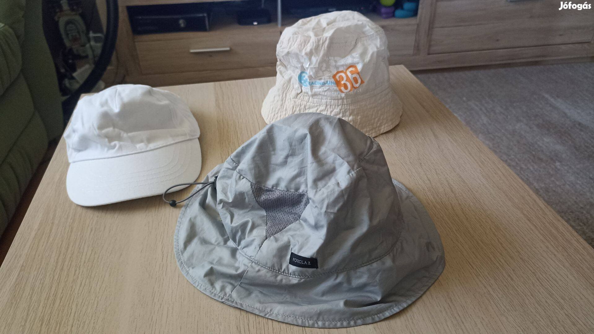 Gyerek nyári sapka, kalap Forclaz jó állapotban 3 db egyben
