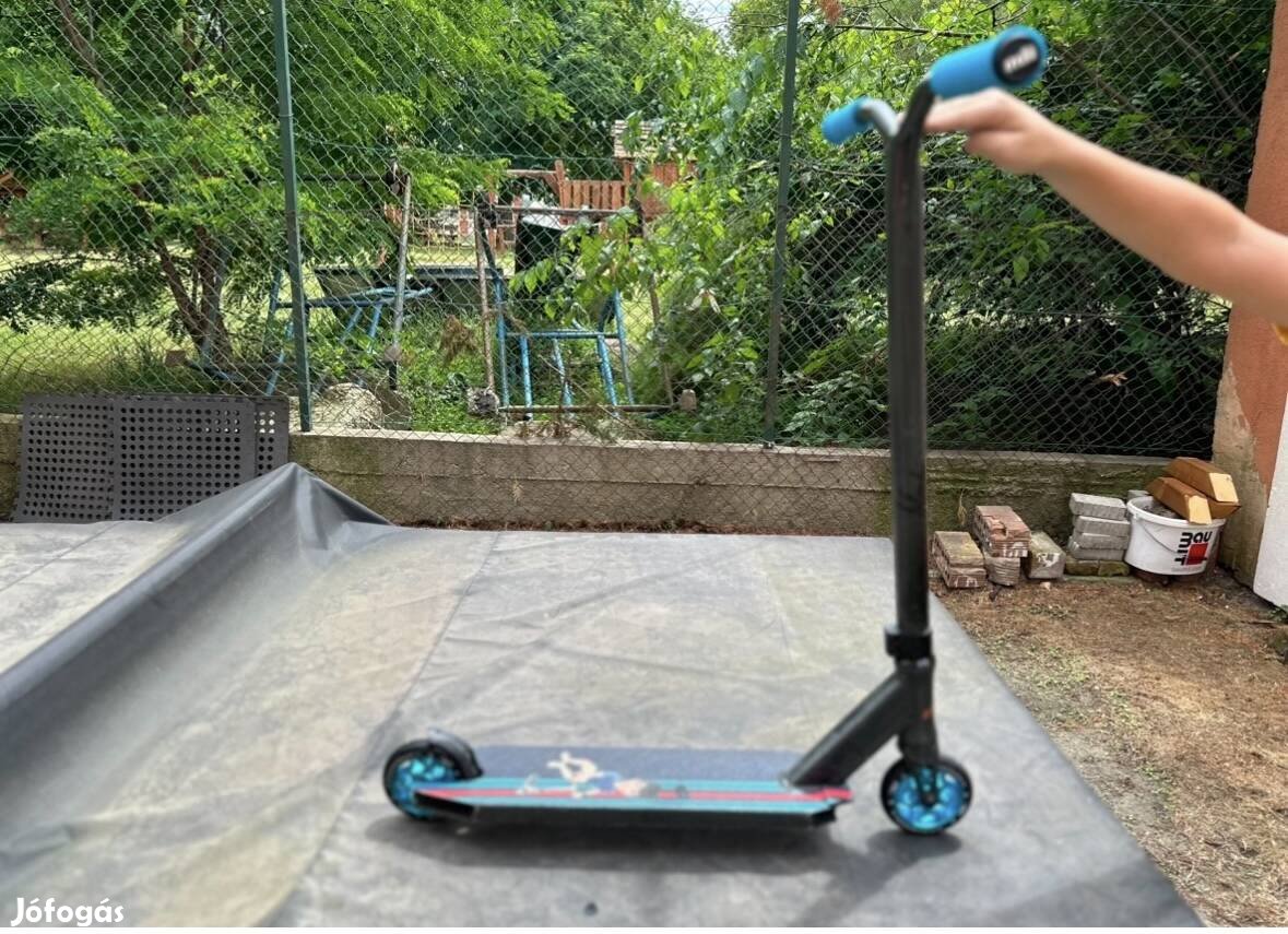 Gyerek roller Versatyl Blody Mary V2 
