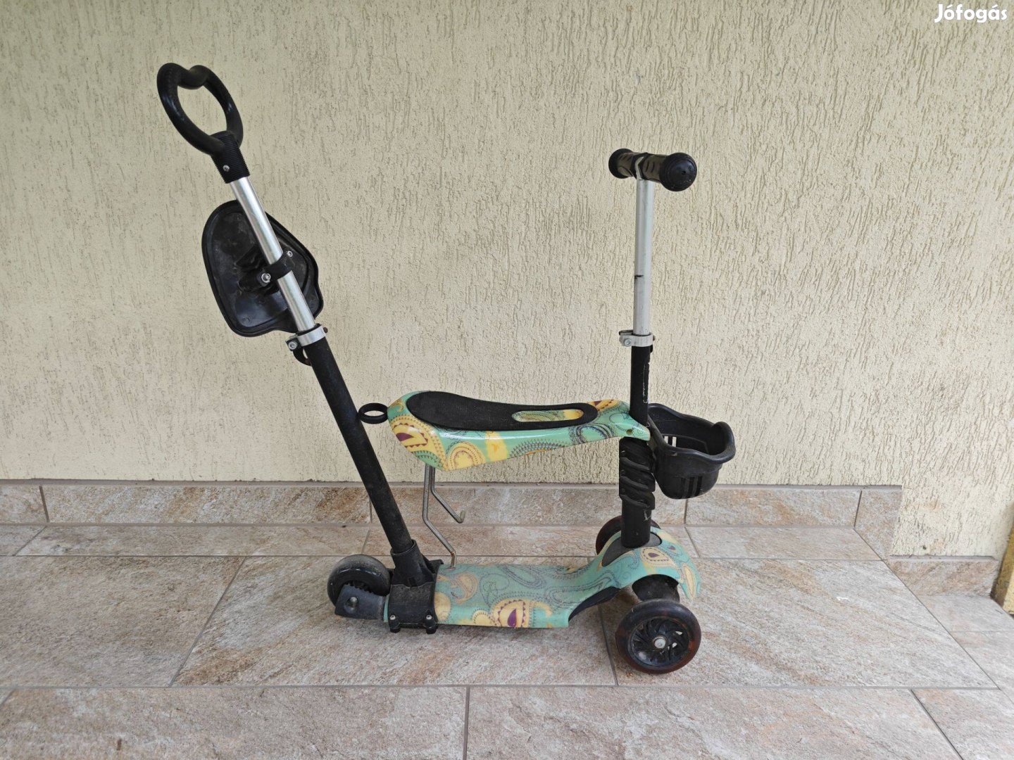 Gyerek tricikli, roller