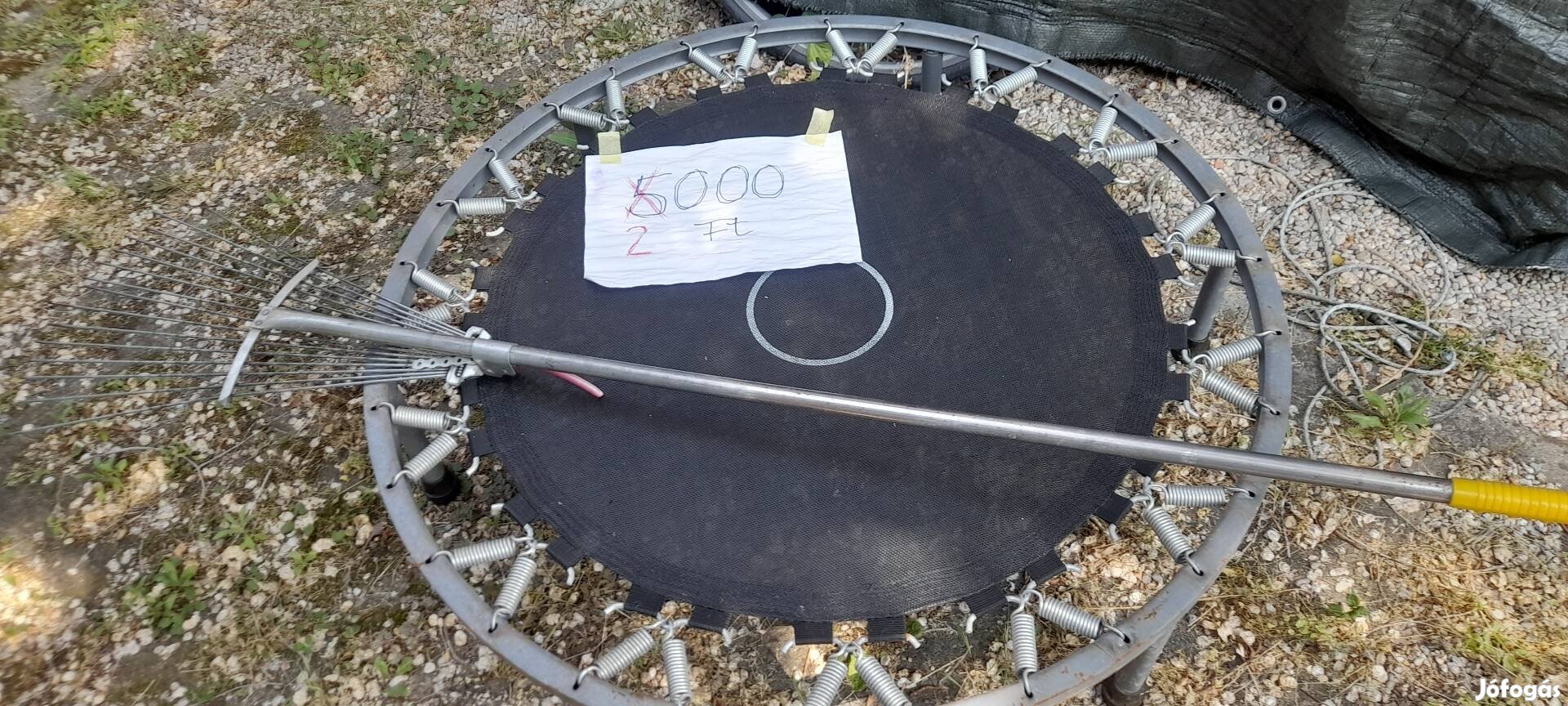 Gyerek ugrálóasztal, hibátlan állapotban eladó.