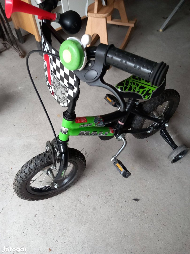 Gyerekbicikli kitámasztó kerekekkel 12"