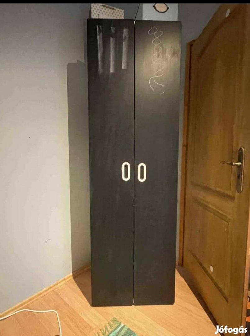 Gyerekbútorok jó állapotban 