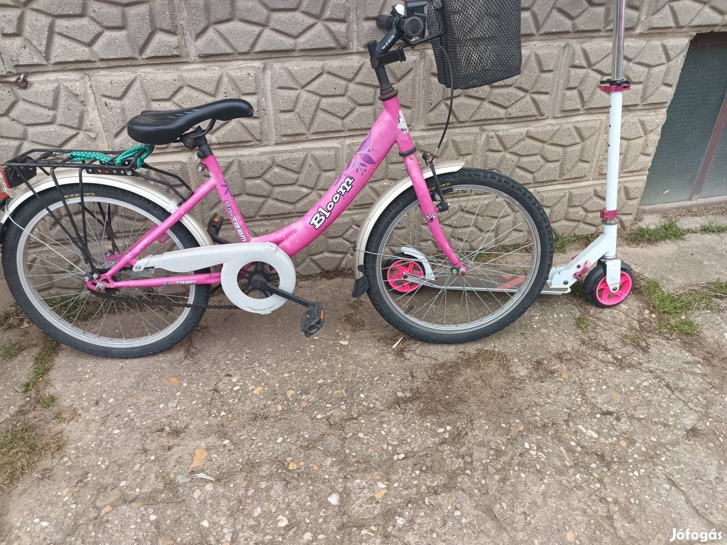 Gyermek 20 bringa rollerrel