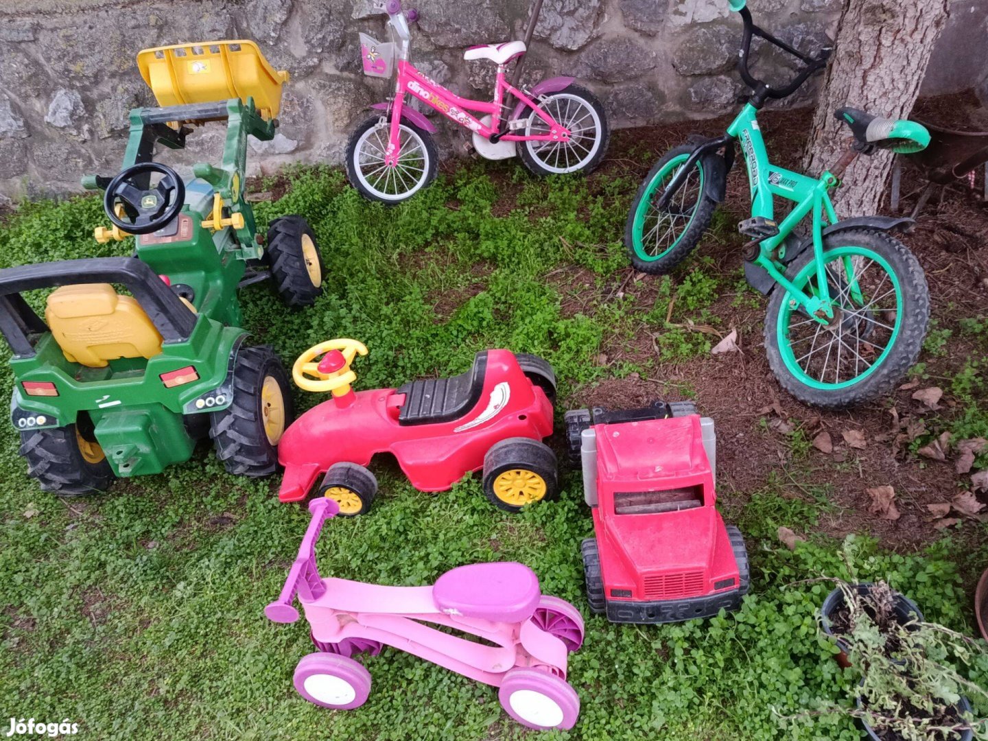 Gyermek Bicikli futóbicikli gokart traktor nyuszimotor