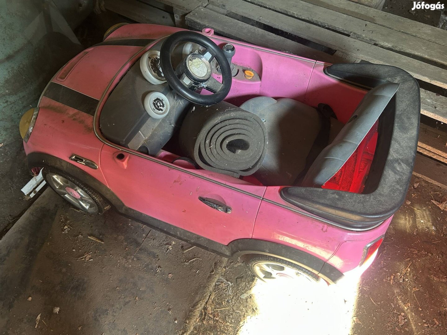Gyermek kis auto akksis