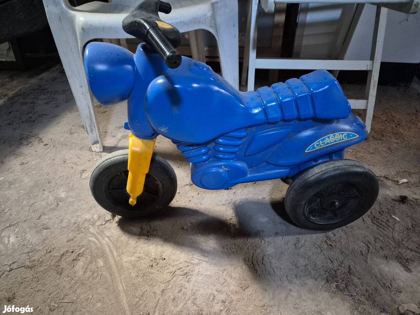 Gyermek motor és futóbicikli