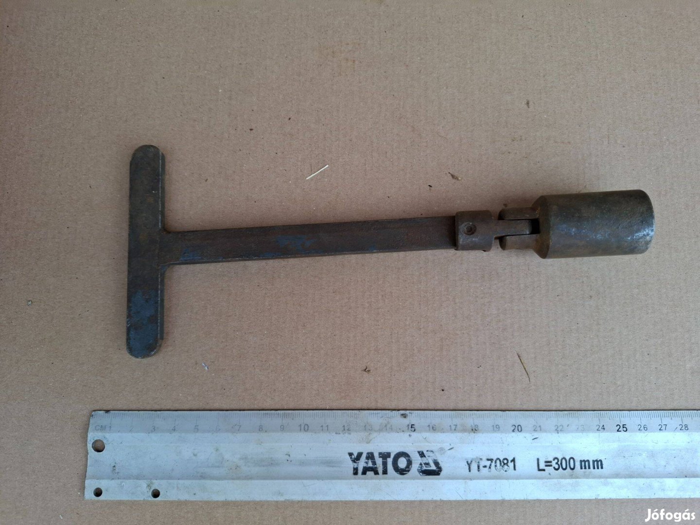 Gyertyakulcs 21mm