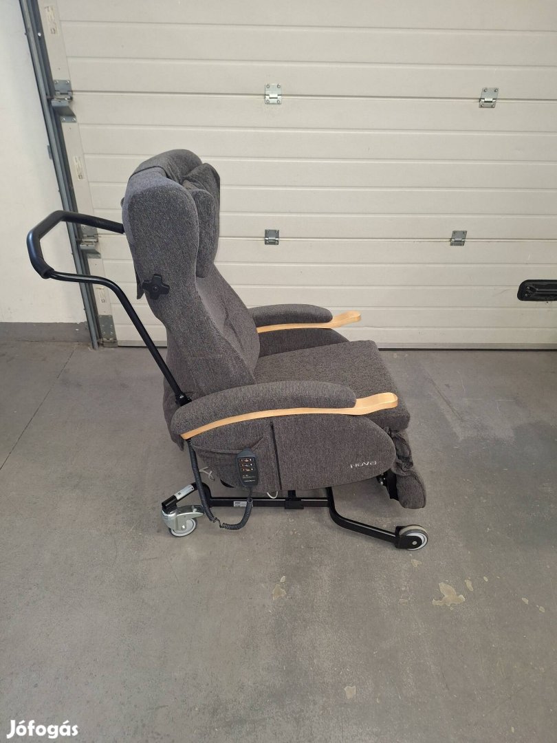 Gyógyászati fotel,fellálast segítő elektromos fotel