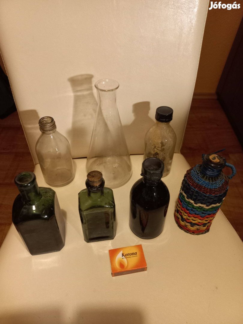 Gyógyszertári patika üveg, lombik üveg, fonott üveg (7db)