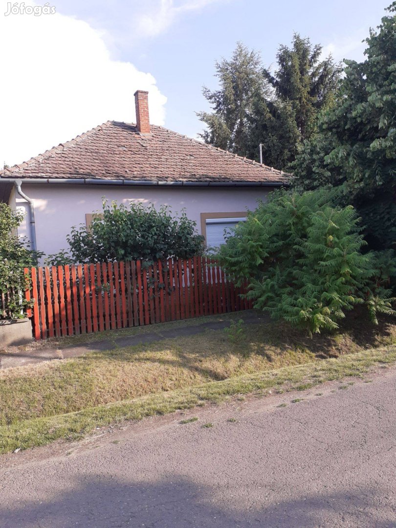 Gyomaendrőd kertes ház