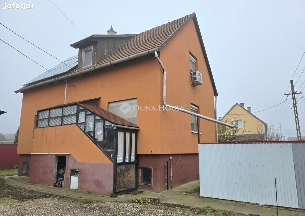 Gyömrői 106 nm-es ház eladó