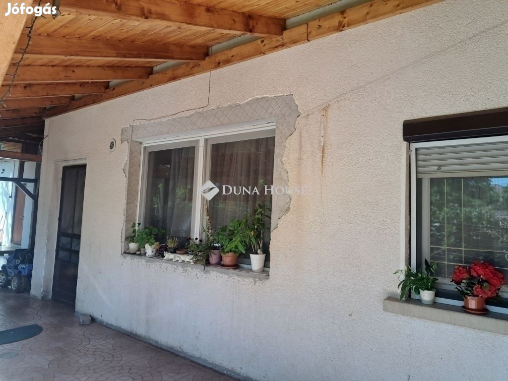 Gyömrői 158 nm-es ház eladó