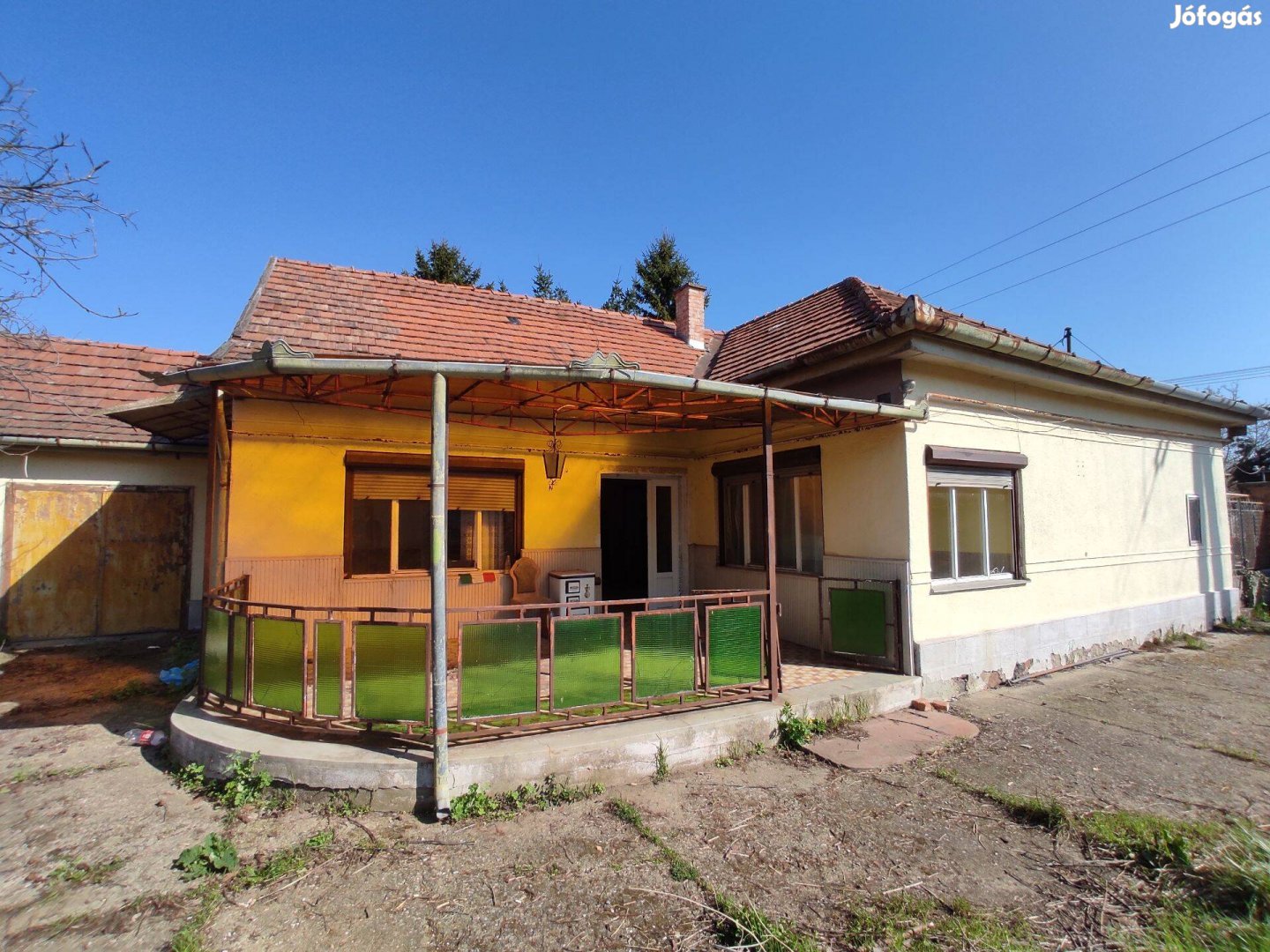Gyöngyöshalászon 100 nm-es, nappali+2 szobás családi ház eladó!