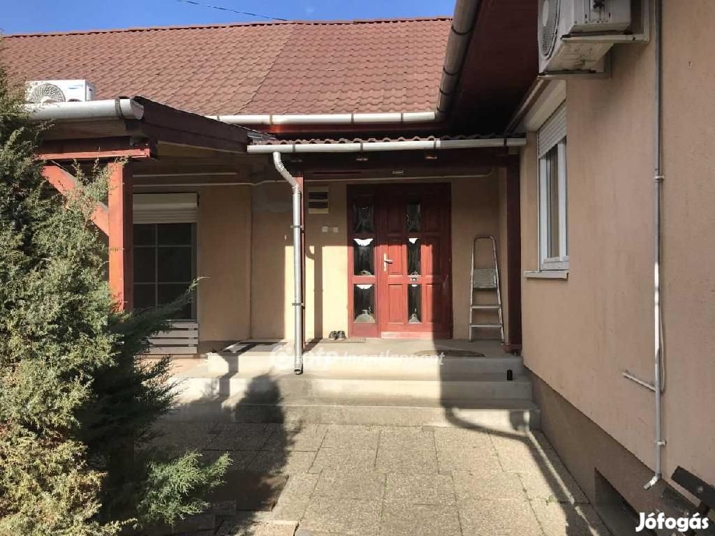 Gyöngyösi eladó 146 nm-es ház