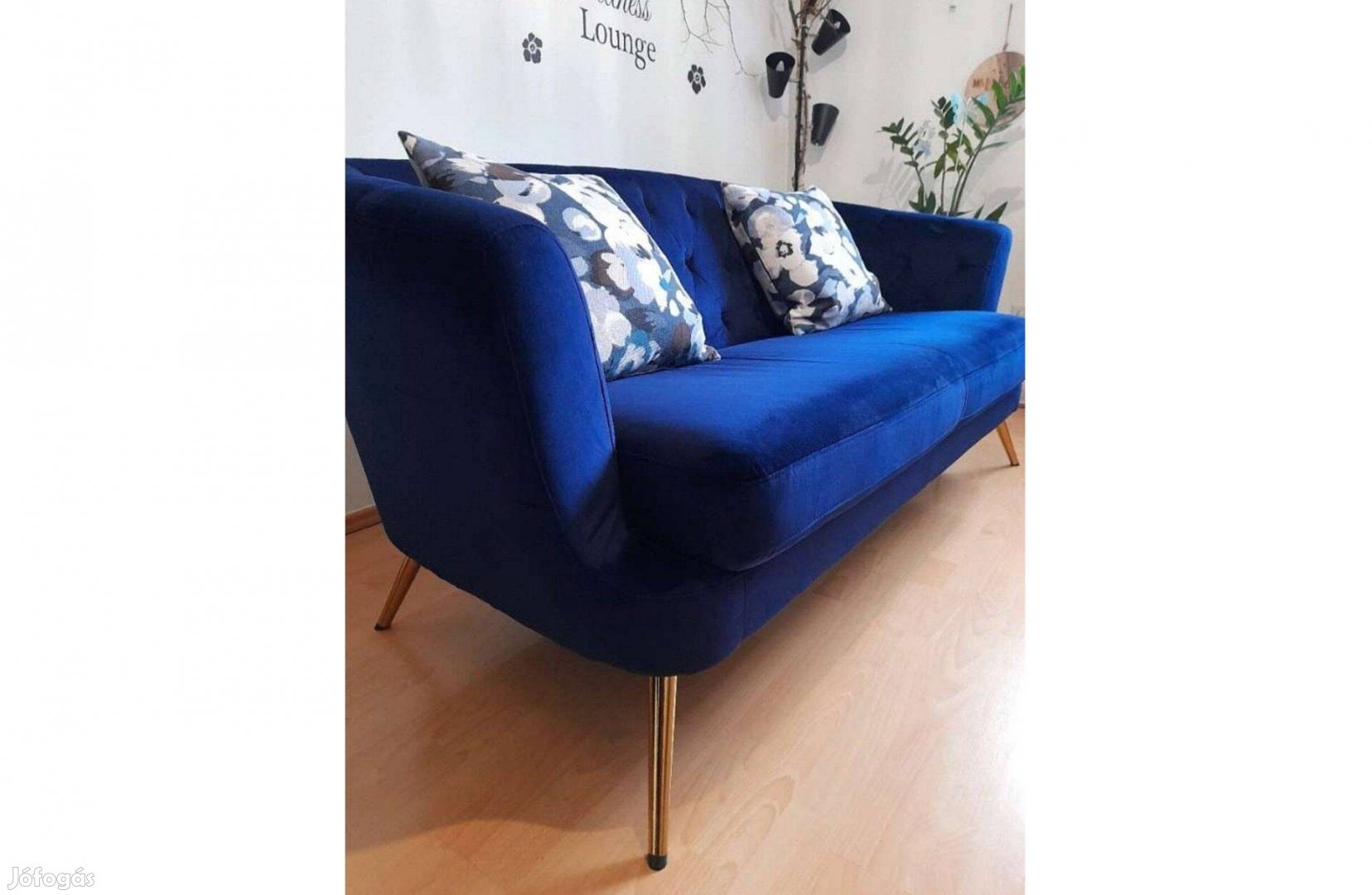 Gyönyörű Chesterfield stílusú Royal Blue elegáns Bársonykanapé