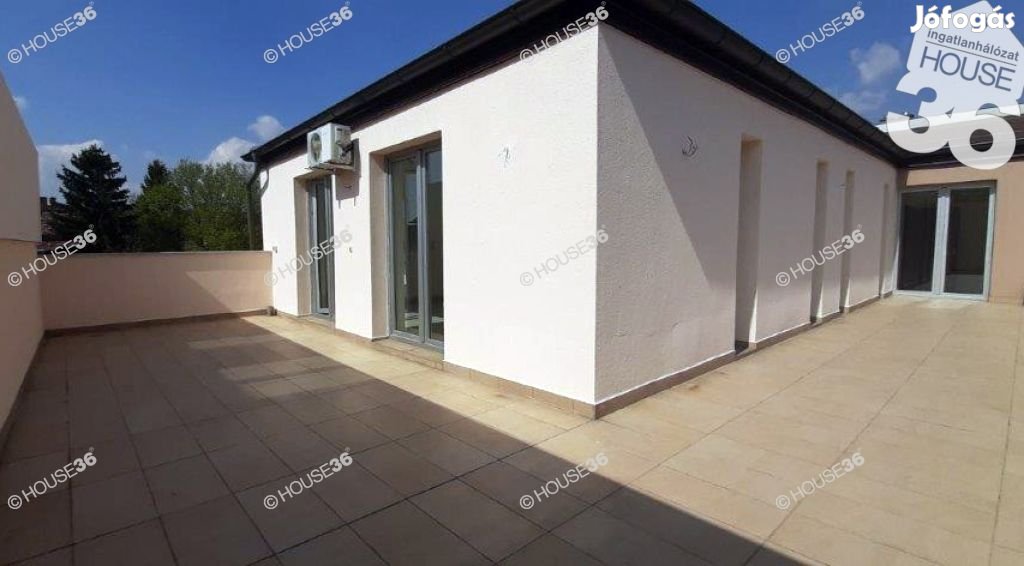 Gyönyörű, egyedülálló penthouse lakás a belvárosban ELADÓ!