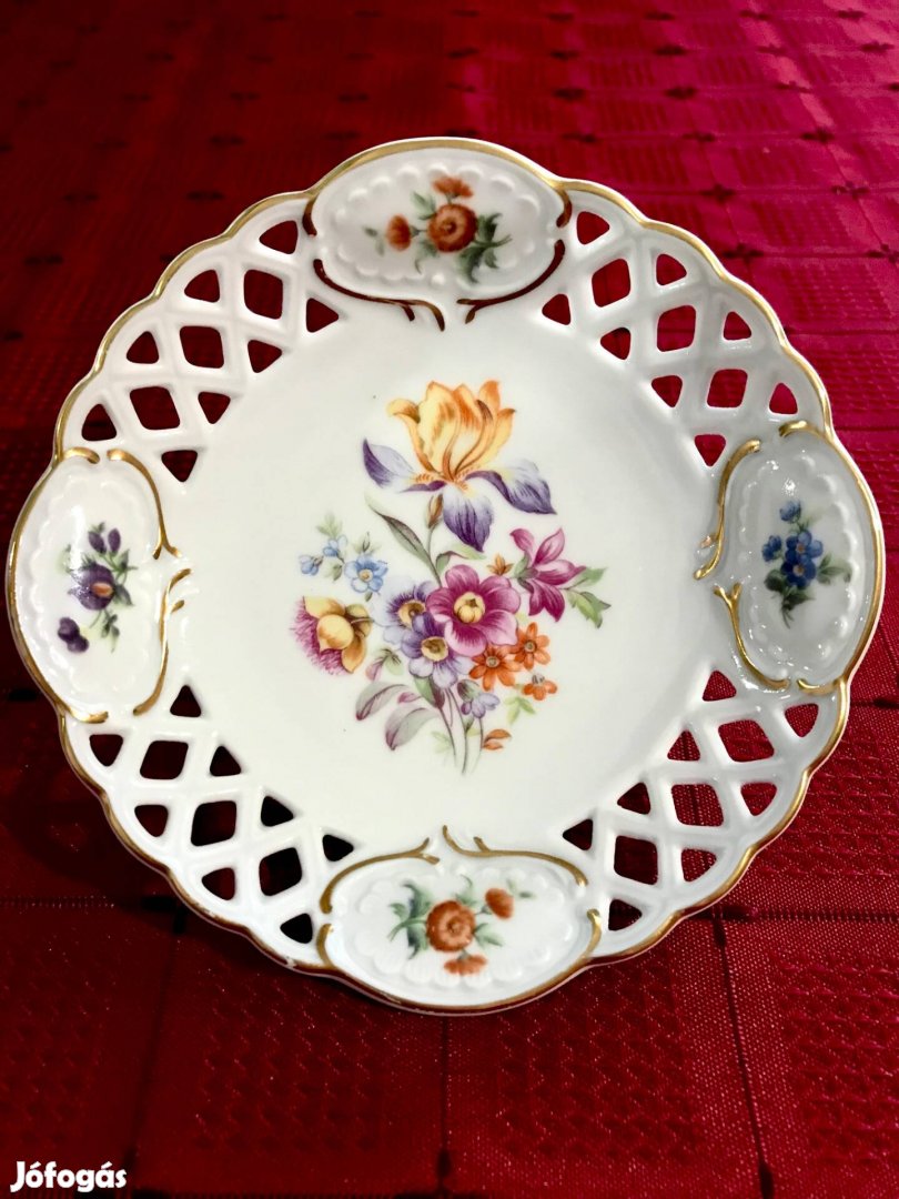 Gyönyörű áttört szélű GDR gyűrűtartó tálka