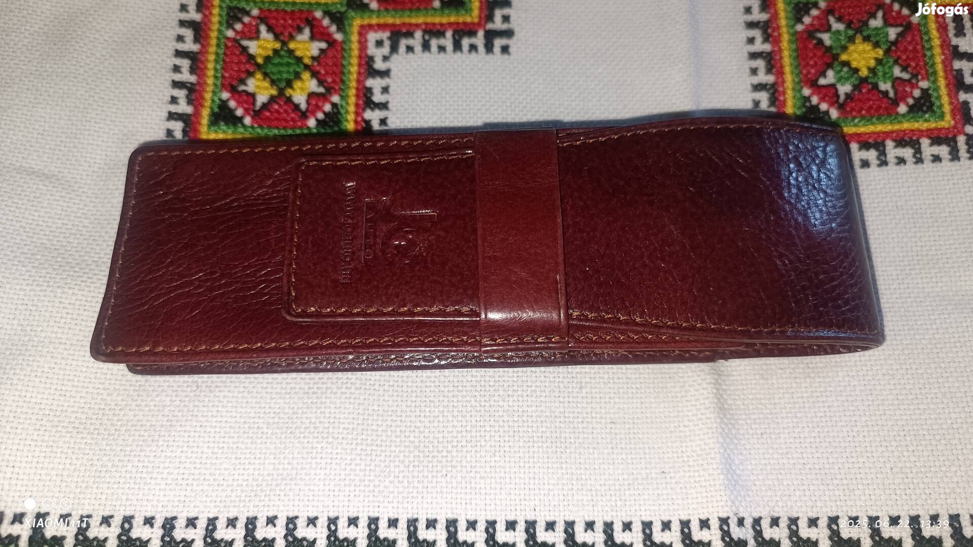 Gyönyörű barna bőr elegáns tollaknak. Látványos új. Posta 