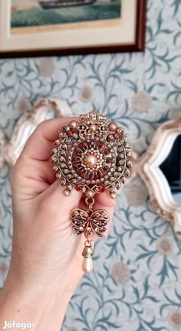 Gyönyörű bohém bross