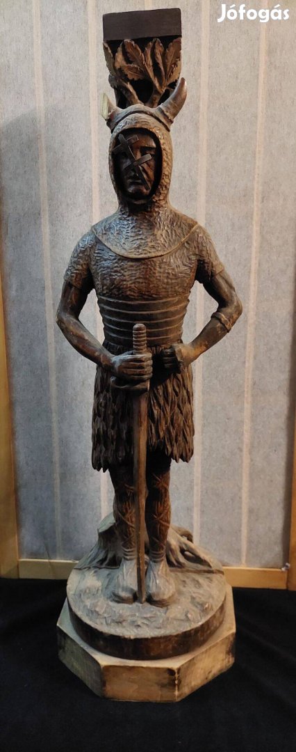 Gyönyörű faragással régi lámpatest szoborral, 70 cm