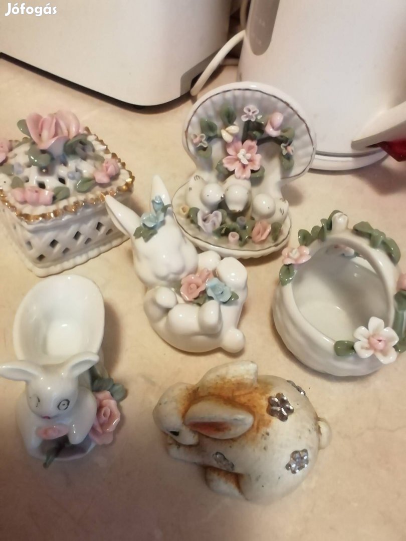 Gyönyörű húsvéti porcelán dekoráció, több darab 