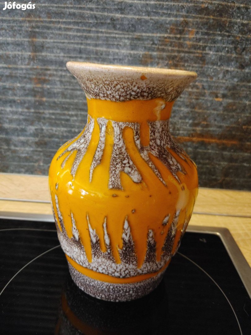 Gyönyörű iparművész kerámia váza