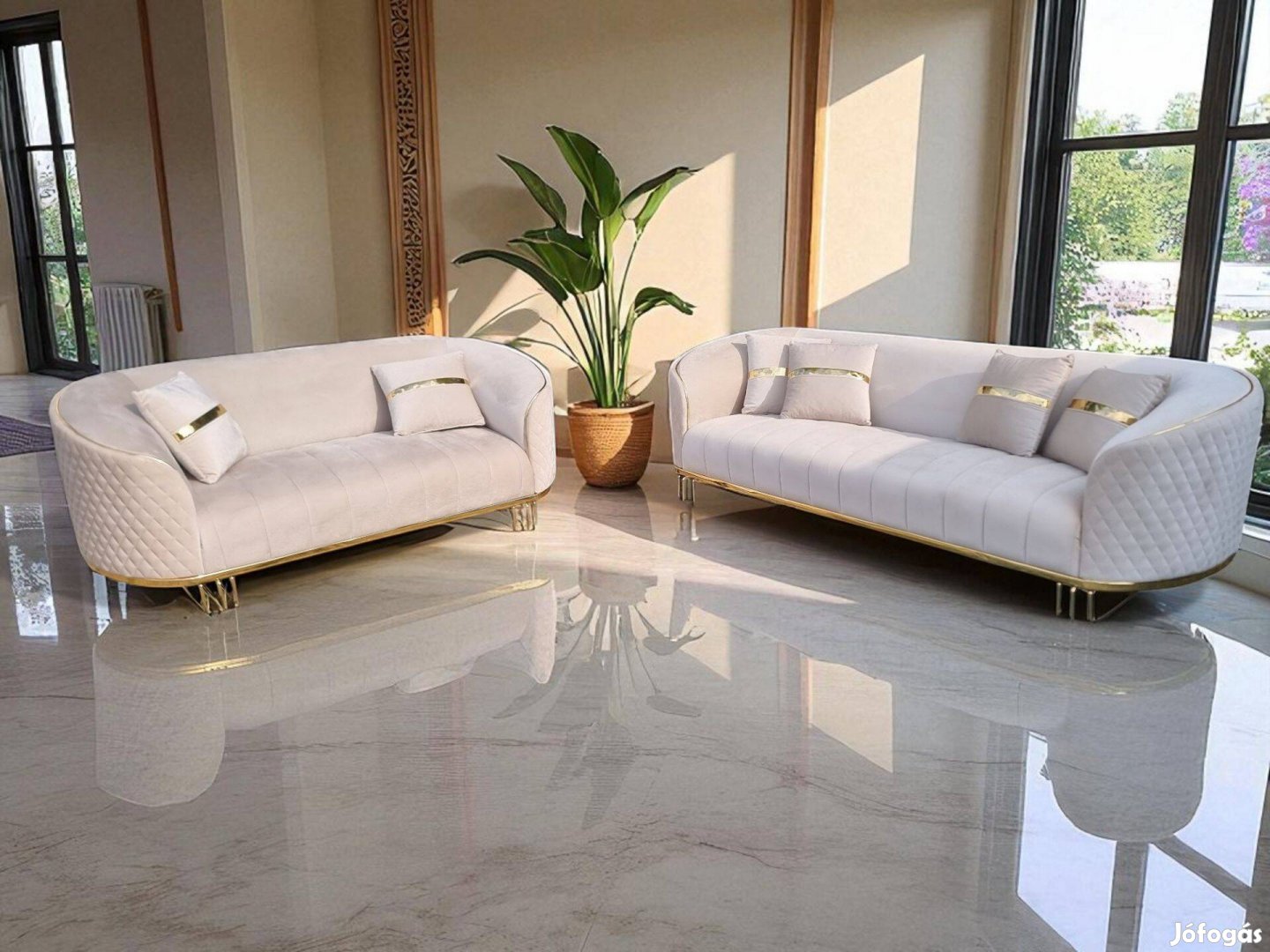 Gyönyörű íves vonalvezetésű sötét bézs puha plüss