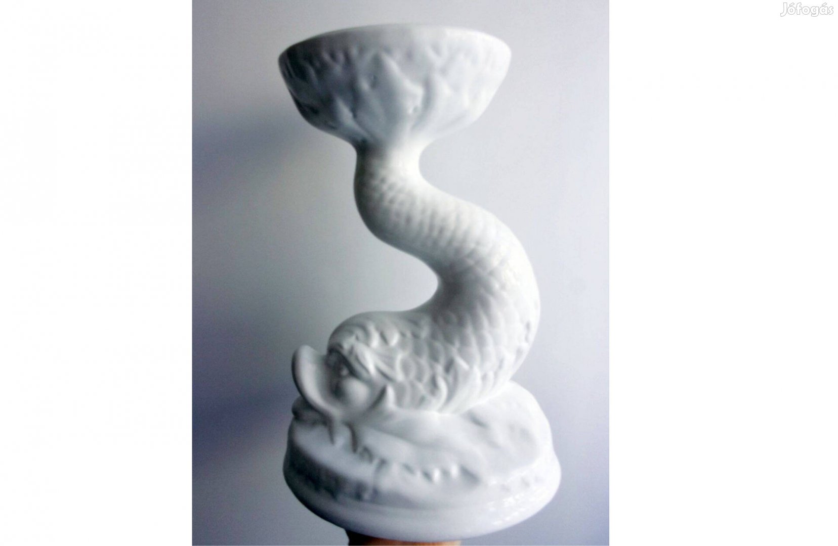 Gyönyörű kerámia oszlop virágtartó Újpest központ közelében