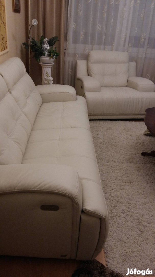 Gyönyörű minőségi bőr ülőgarnitúra eladó.