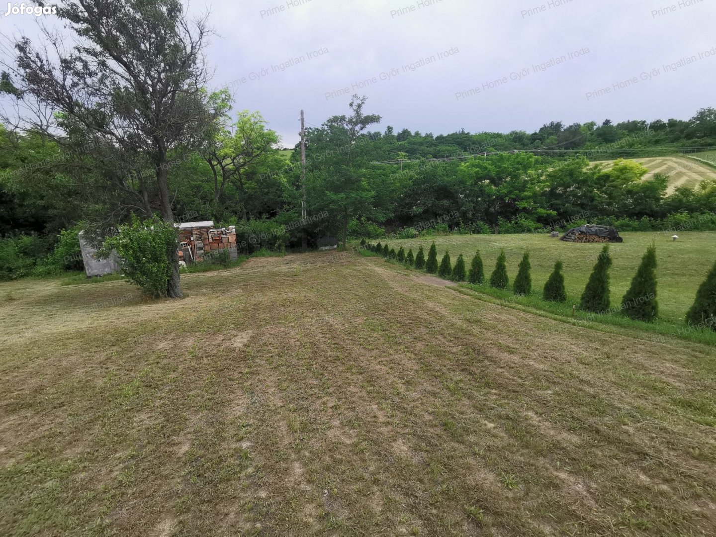 Gyönyörű panorámás építési telek Écsen, a természet ölén.