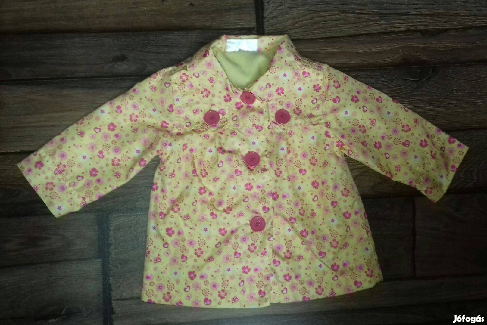 Gyönyörű virágmintás, lepkés, szívecskés átmeneti kabát
