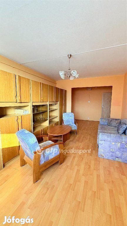 Győri 55 nm-es lakás eladó