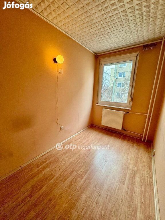 Győri 55 nm-es lakás eladó