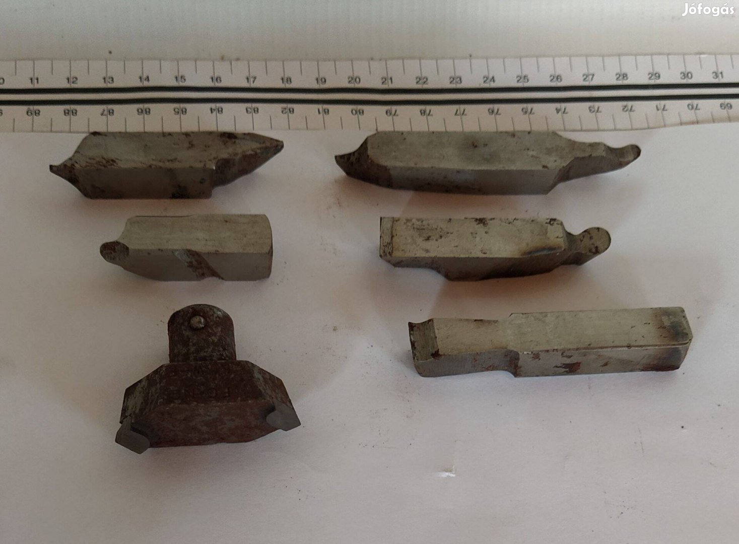 Gyorsacél esztergakések