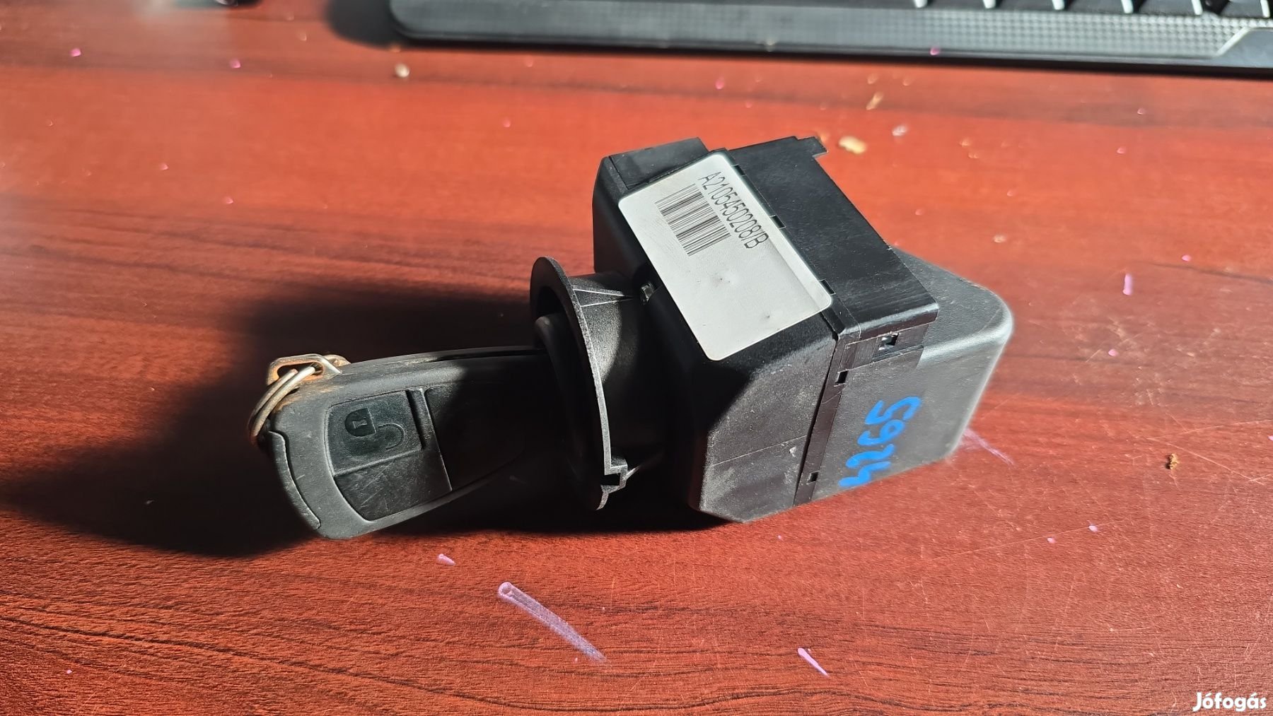 Gyujtás kapcsoló A2105450208 eladó