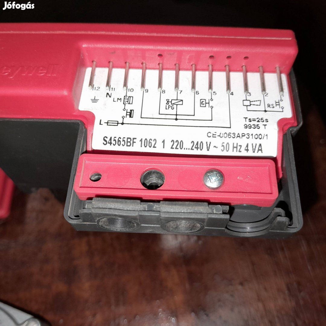 Gyújtásvezérlő Honeywell S4565BF1062 Termomax