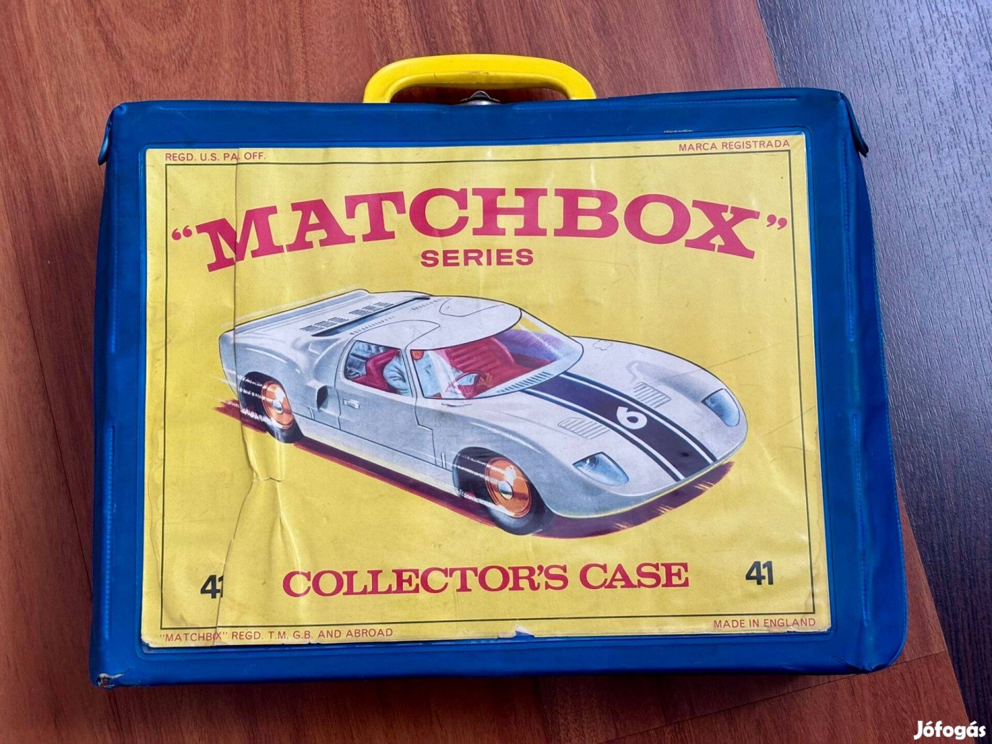 Gyűjtői eredeti angol Matchbox koffer a 60-as évekből (48 darabos)