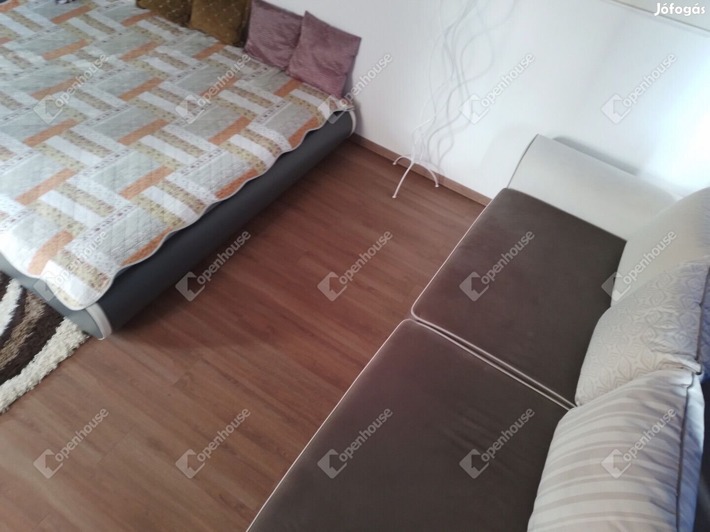 Gyula, Nagyrománvárosban, nagyon szép ház/házrész eladó!
