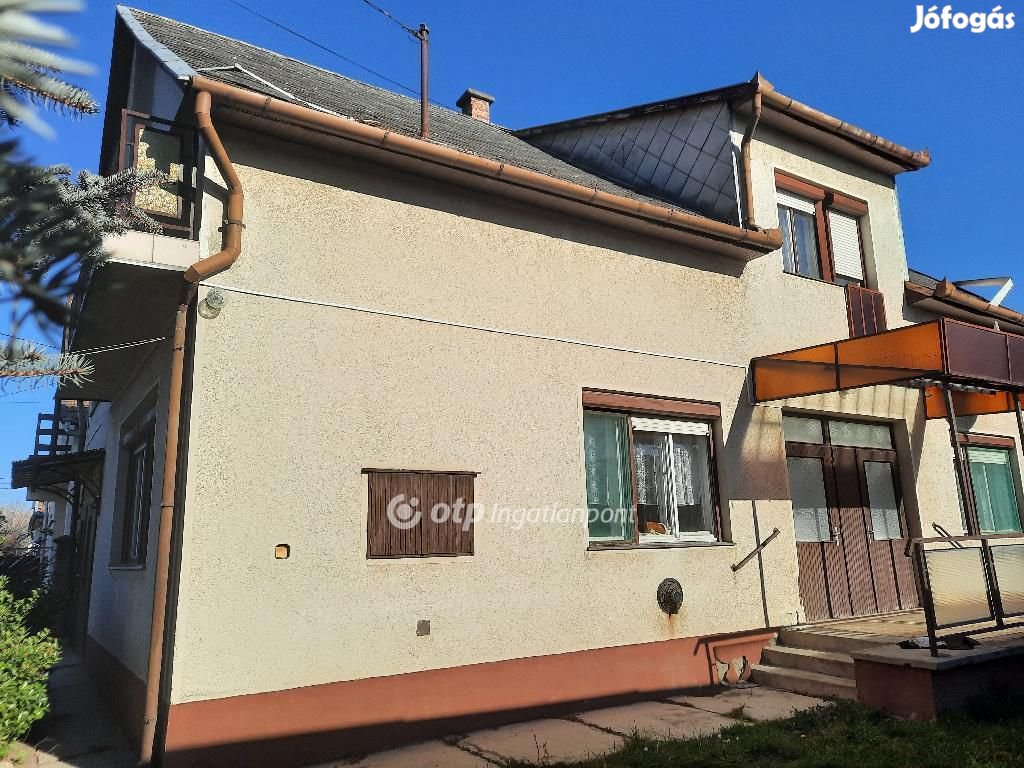 Gyulai eladó 192 nm-es ház