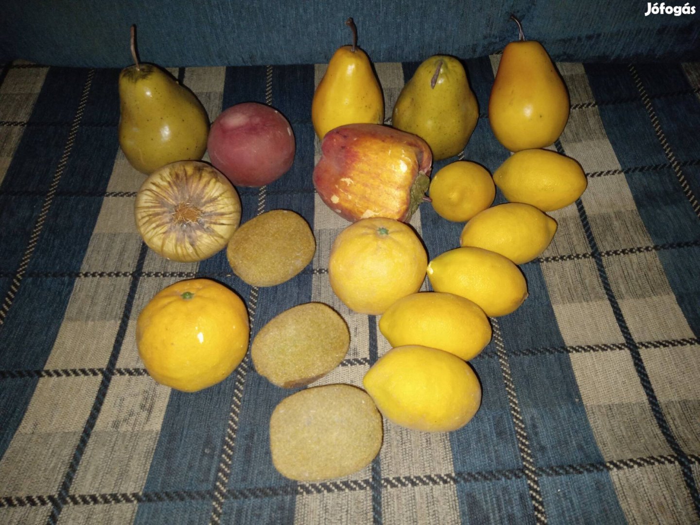 Gyümölcs dekoráció vegyesen 18 db