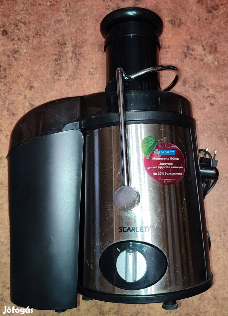 Gyümölcscentrifuga Scarlett SC-013 - 1000W (1.)